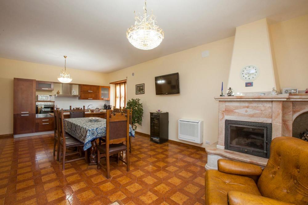 Villa Attilio Balsorano Vecchio Zewnętrze zdjęcie